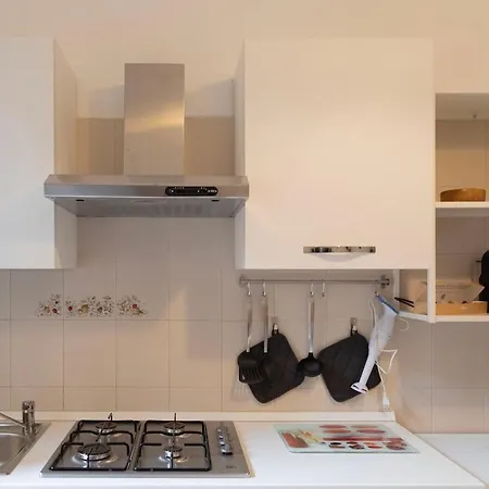 Apartment Vatican-cipro Spacious With A Balcony *